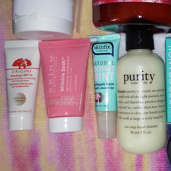 $225 BEAUTY WITH BENEFITS 2019 QVC 13 ITEMS + BAG! - Picture 4 of 7